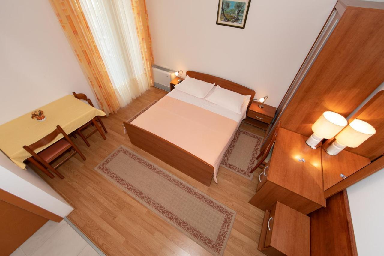 Apartmani Biser Tučepi Eksteriør billede