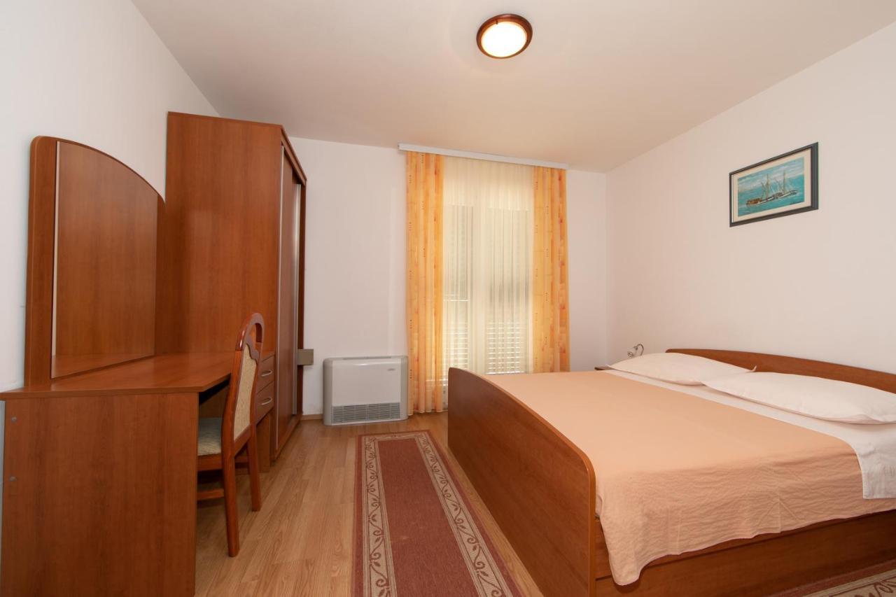Apartmani Biser Tučepi Eksteriør billede