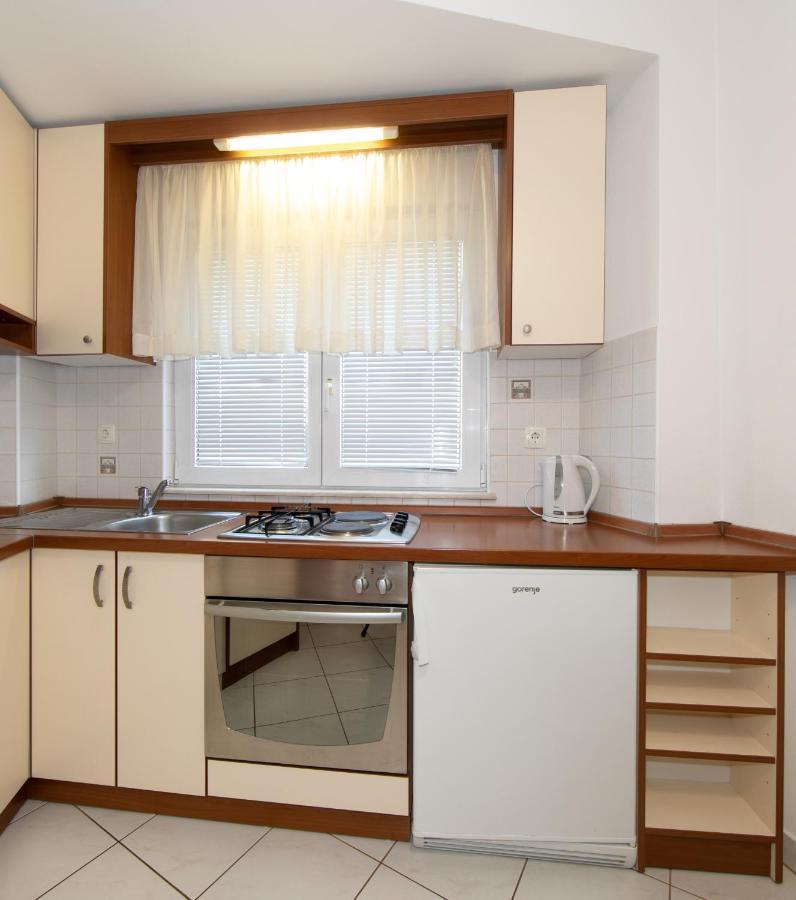 Apartmani Biser Tučepi Eksteriør billede