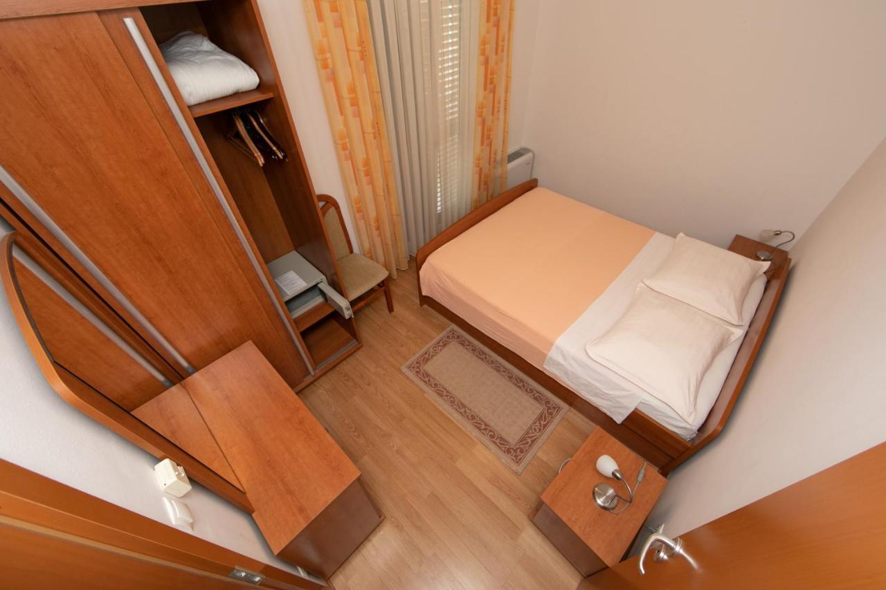Apartmani Biser Tučepi Eksteriør billede