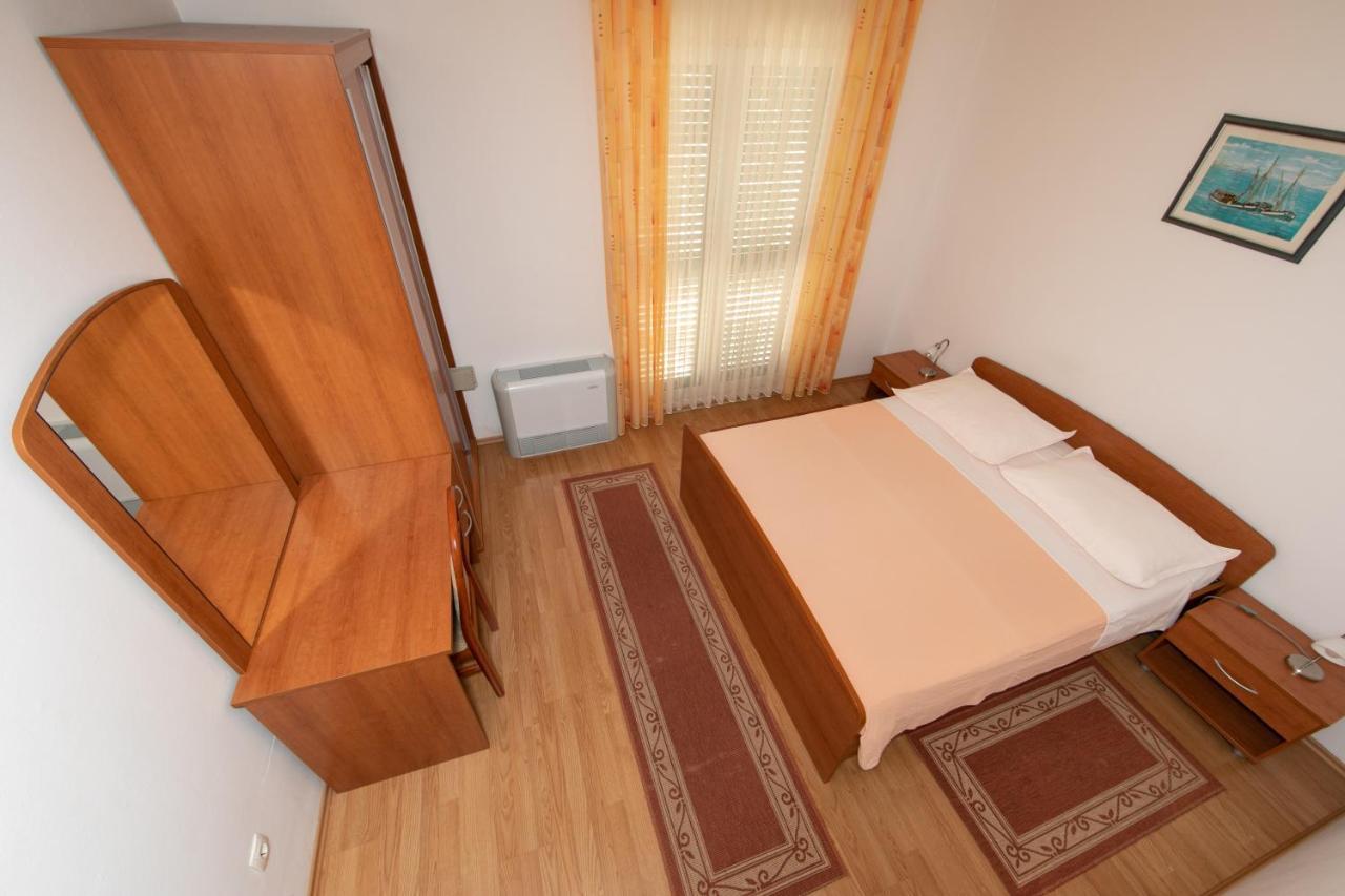 Apartmani Biser Tučepi Eksteriør billede