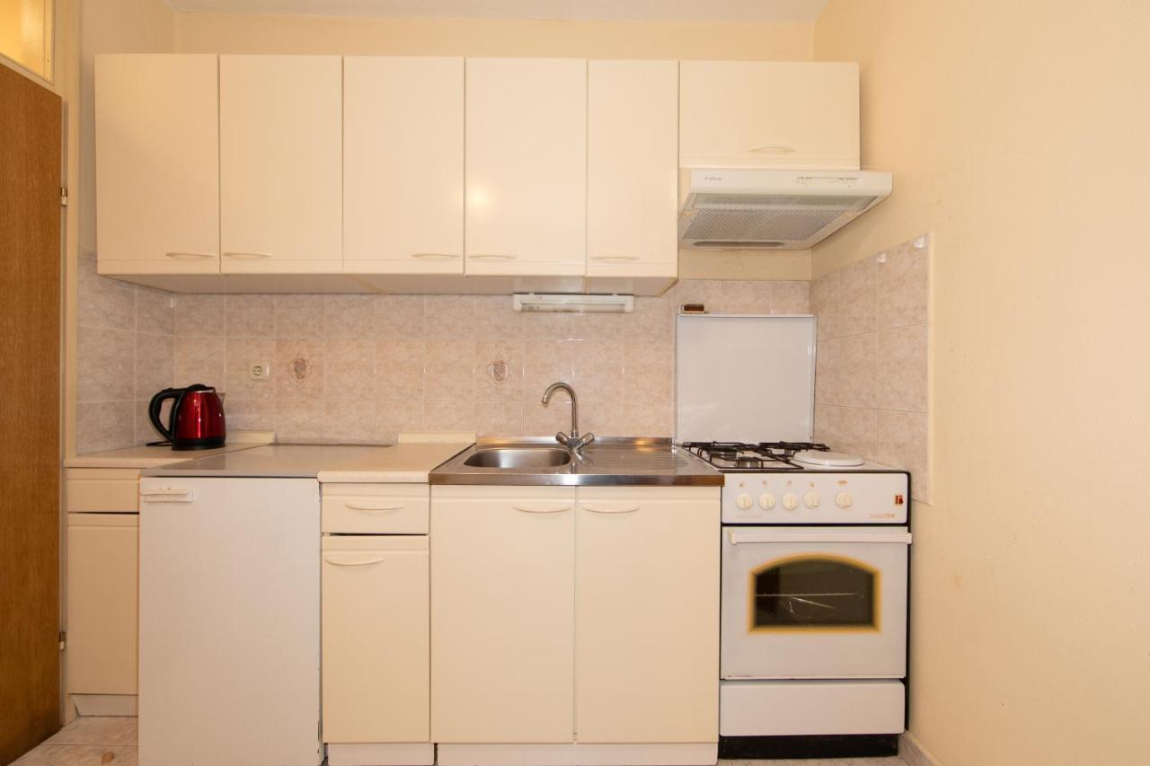 Apartmani Biser Tučepi Eksteriør billede
