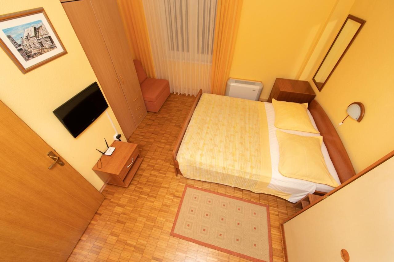 Apartmani Biser Tučepi Eksteriør billede