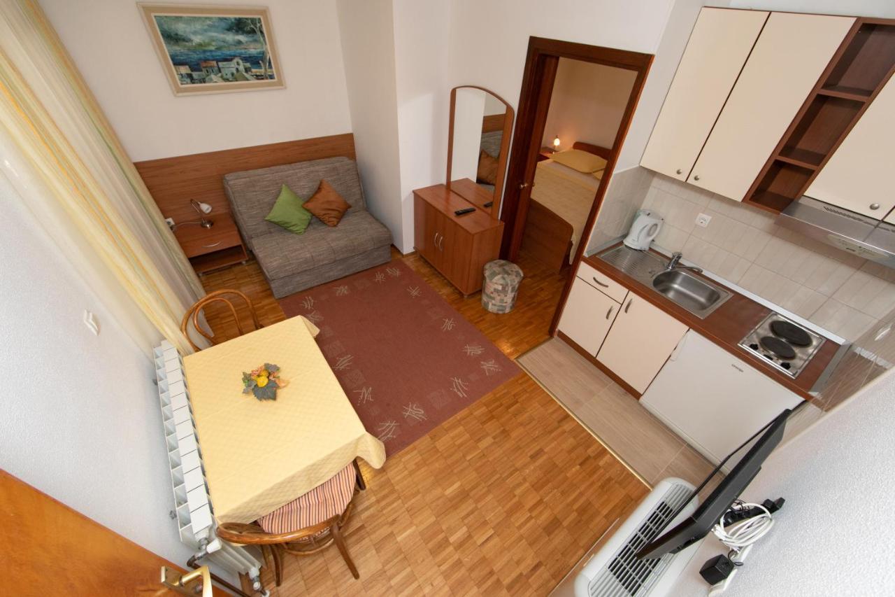 Apartmani Biser Tučepi Eksteriør billede