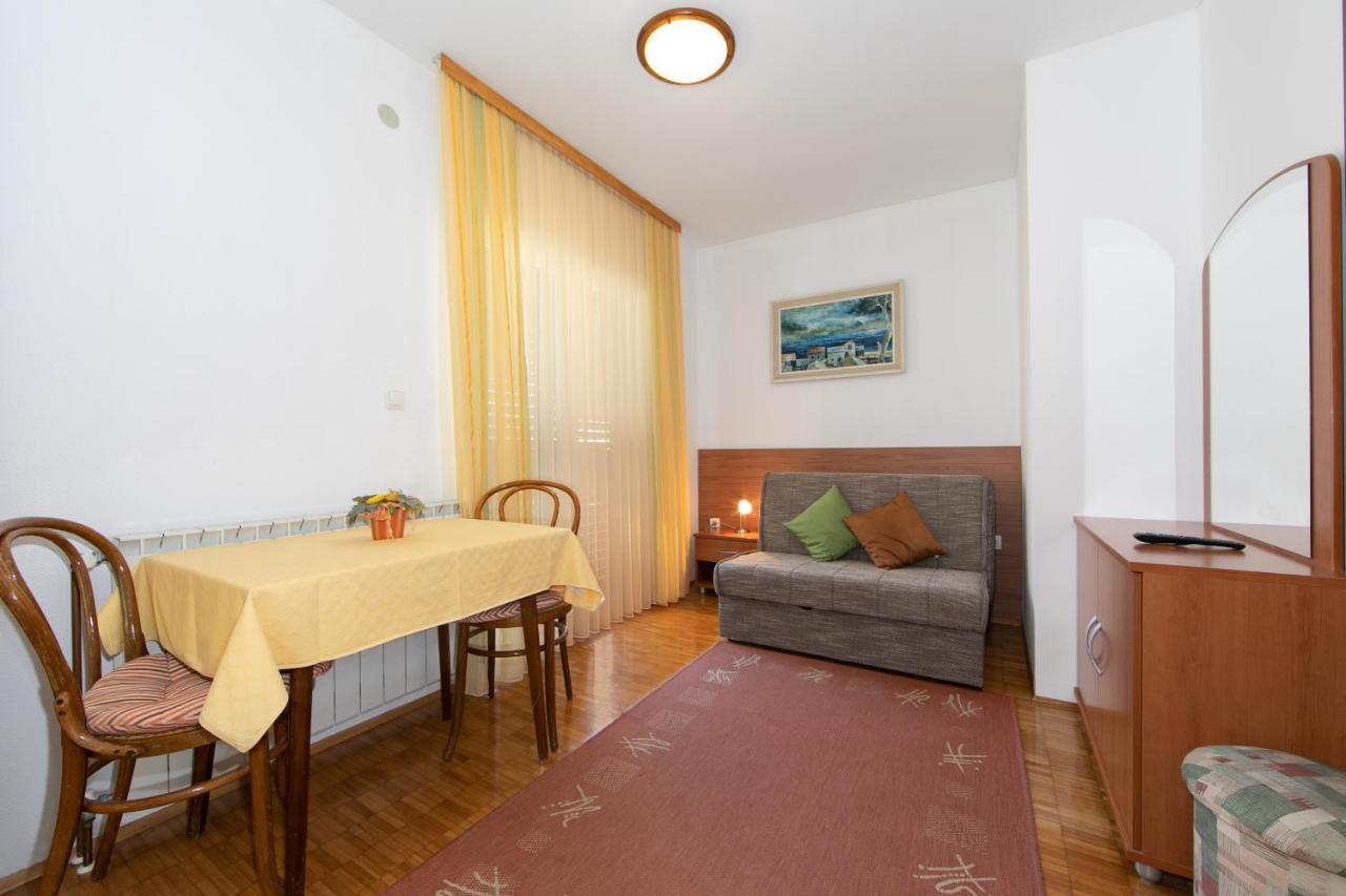 Apartmani Biser Tučepi Eksteriør billede