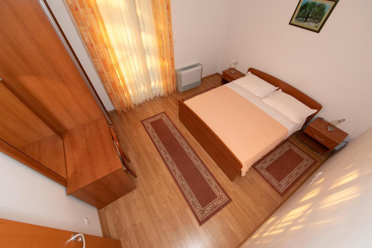 Apartmani Biser Tučepi Eksteriør billede