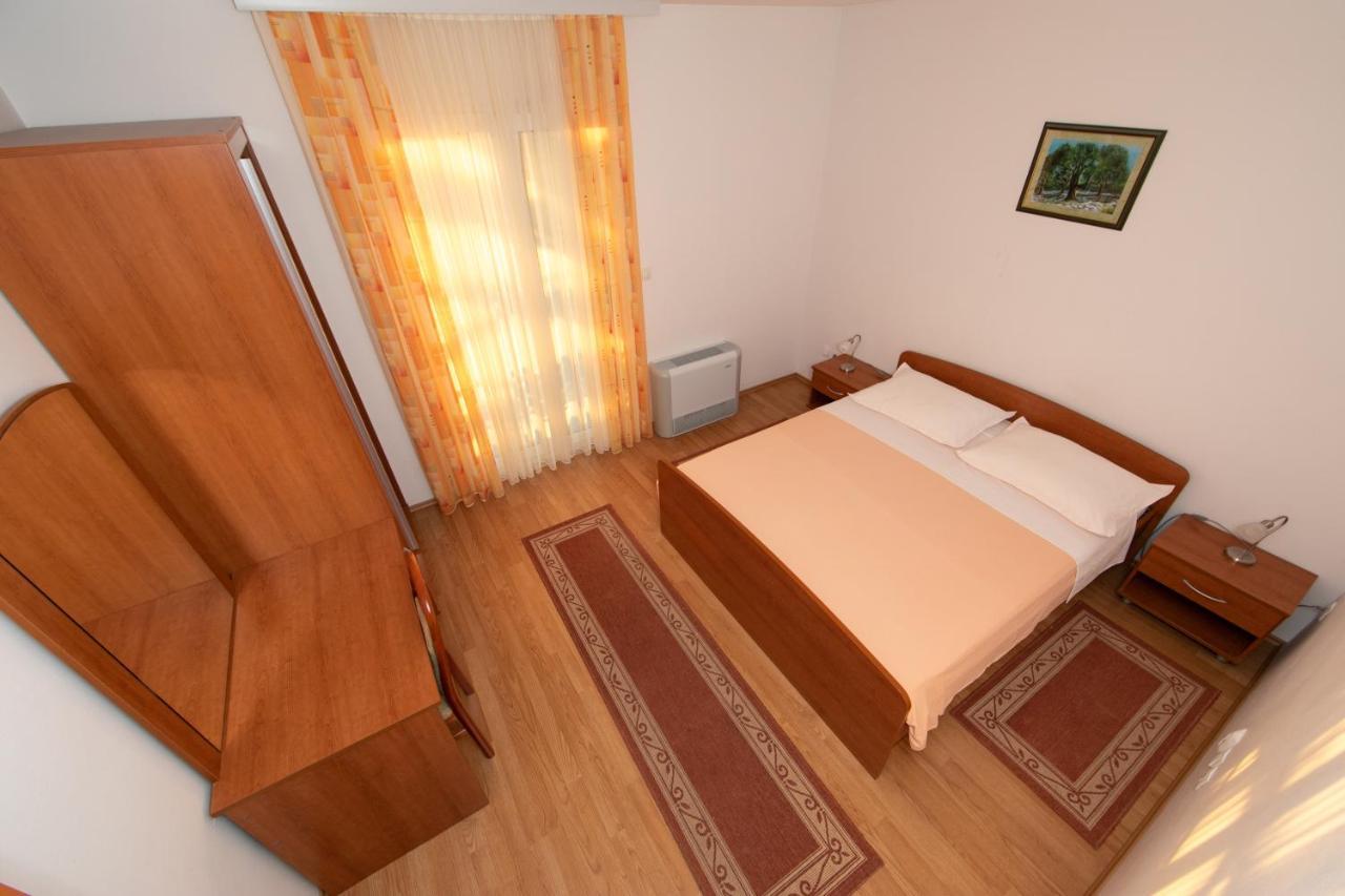 Apartmani Biser Tučepi Eksteriør billede