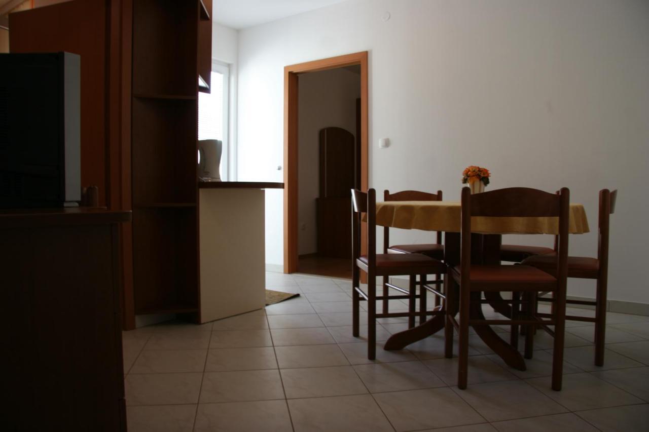 Apartmani Biser Tučepi Eksteriør billede
